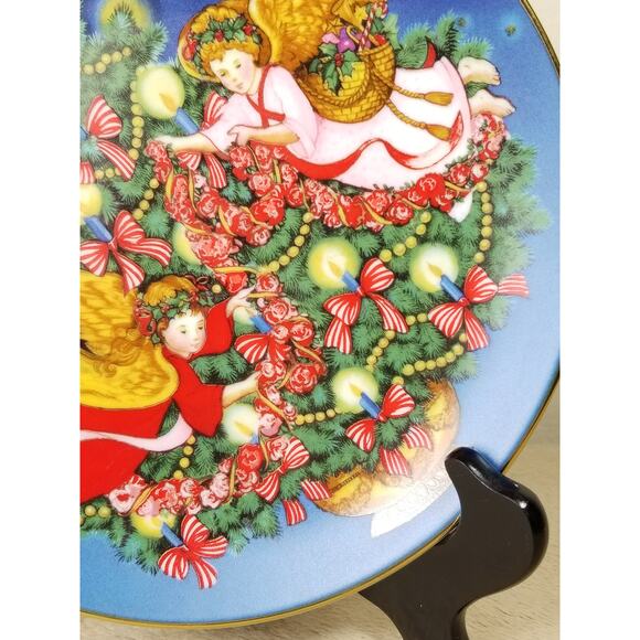 Christmas Plate 1995 Trimming The Tree Peggy Toole Porcelain Trim 22k Gold Vtg - Picture 4 of 12